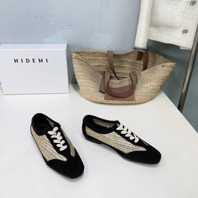 高品质出厂 ！小众潮牌Hidemi 2026早春新款复古中性镂空编织平底单鞋乐福鞋时髦配色好看好穿时髦精纷纷Get五星推荐 DDD 原版1:1手工编织拼接羊反绒