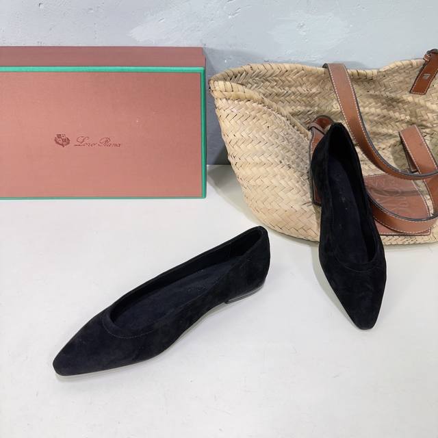 高品质出厂羊绒 ！豹纹 ！小众潮牌顶级品质！Loro Piana 乐悠翩雅 26春夏女巫复古平跟乐福鞋单鞋！ DDD Lp是意大利顶级奢侈品牌 低调奢华 设计都