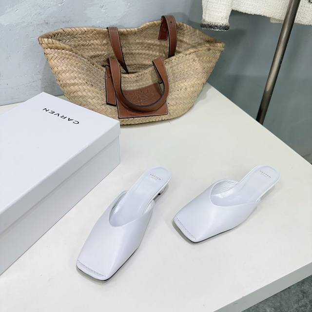 高品质出厂 ！小众潮牌Carven26春夏新款简易方头平底、粗跟包头半拖！ DDD 没有过多的装饰很简单，但带有点复古味杲萌可爱随意搭配都好看！一贯极简风格 没