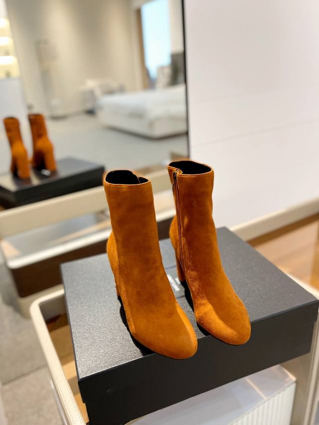 价格P: DDD 2 年度畅销款 圣罗兰 秋冬新款 DDD 圣罗兰 Saint Laurent0, 开始叫做Yves Saint Laurent 或 简 做Ys 价格P: DDD 2 年度畅销款 圣罗兰 秋冬新款 DDD 圣罗兰 Saint Laurent0, 开始叫做Yves Saint Laurent 或 简 做Ys