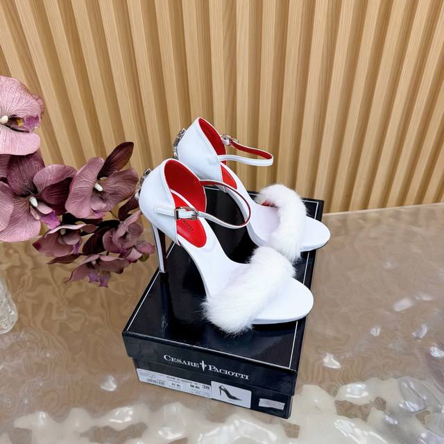 如果一定要受高跟鞋的累 DDD 那我就要Cesare Paciotti DDD “插入心脏的利刃” Cesare Paciotti 匕首高跟鞋 DDD 绝版重金