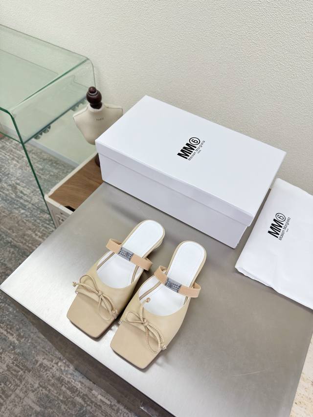 Mm6 松紧玛丽珍 拖鞋 DDD 平底 1Cm DDD 杏色 牛皮 DDD 内里 孟加拉牛皮里 DDD Maisonmargiela DDD 马吉拉 Mm6 D
