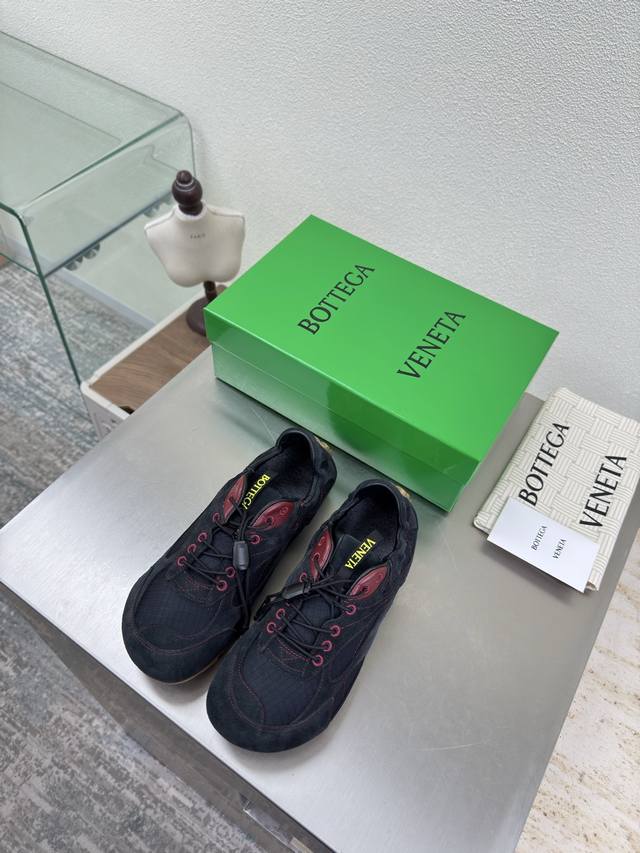 格网系列 Bv Orbit Flash 运动鞋 DDD 情侣款 DDD 拼色系列 高丝光牛反绒皮 原版鞋购入 对色 DDD Runner运动鞋， DDD 小羊皮