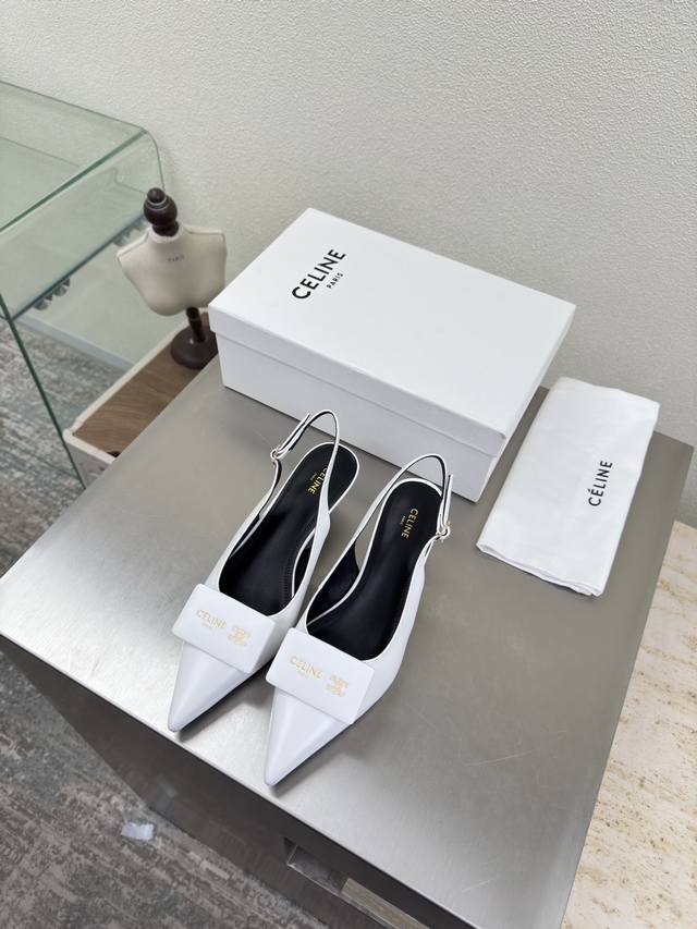 方形Logo 后空鞋 Celine 夏日专属 DDD 凯旋门系列 经典拖鞋 DDD 白色 家族元素设计 Logo DDD 小羊皮材质 凯旋门Logo DDD 内