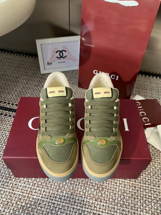 Gucci 全新升级 小脏鞋情侣款 Gg系列做旧休闲小脏鞋走秀款 DDD 原版开发代购级别版本 金属双G水晶圆柱形标Gucci原版纹织带 专属擦色牛皮面料原版毛