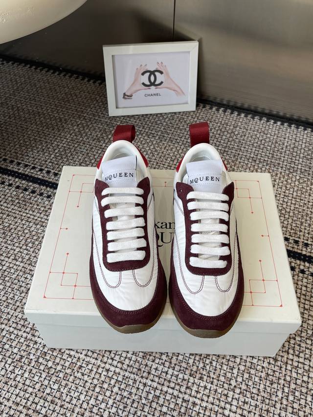 Alexander Mcqueen 亚历山大 麦昆 2026Ss最新款 Flexion系列 复古休闲运动鞋 跑步鞋 小白鞋 情侣款 DDD 原版购入开发 做货