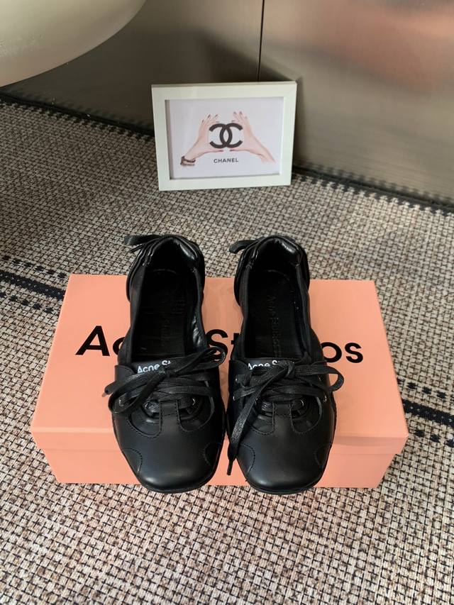 2026新色系!Acne Studios 新款芭蕾舞运动鞋 Acne Studios将运动鞋与当下热门的芭蕾舞鞋元素结合首次推出芭蕾舞运动鞋 DDD 整双鞋也参 2026新色系!Acne Studios 新款芭蕾舞运动鞋 Acne Studios将运动鞋与当下热门的芭蕾舞鞋元素结合首次推出芭蕾舞运动鞋 DDD 整双鞋也参