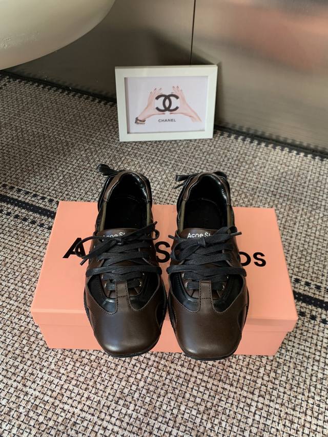 2026新色系!Acne Studios 新款芭蕾舞运动鞋 Acne Studios将运动鞋与当下热门的芭蕾舞鞋元素结合首次推出芭蕾舞运动鞋 DDD 整双鞋也参 2026新色系!Acne Studios 新款芭蕾舞运动鞋 Acne Studios将运动鞋与当下热门的芭蕾舞鞋元素结合首次推出芭蕾舞运动鞋 DDD 整双鞋也参