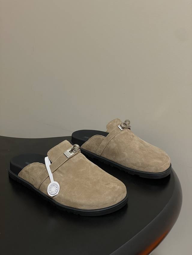 男码10 DDD Hermes 爱马仕 H家 Kelly扣穆勒鞋系列勃肯鞋经典款二舅拖鞋包头半拖鞋情侣款休闲懒人穆勒鞋勃肯厚底凉拖鞋 DDD 这双鞋子融合了奢华