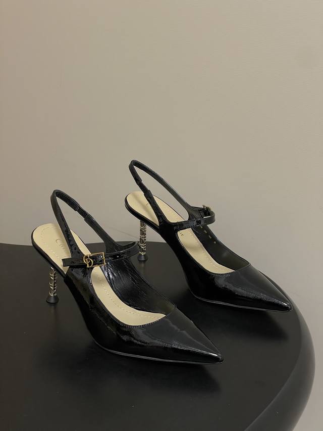 顶级品质 配高档飞机盒 DDD 26Ss春夏新款Dior 迪奥D-Icon露跟高跟鞋Cd五金扣尖头玛丽珍鞋搭扣后空高跟凉鞋铁跟高跟鞋 DDD 这款Dior Ic