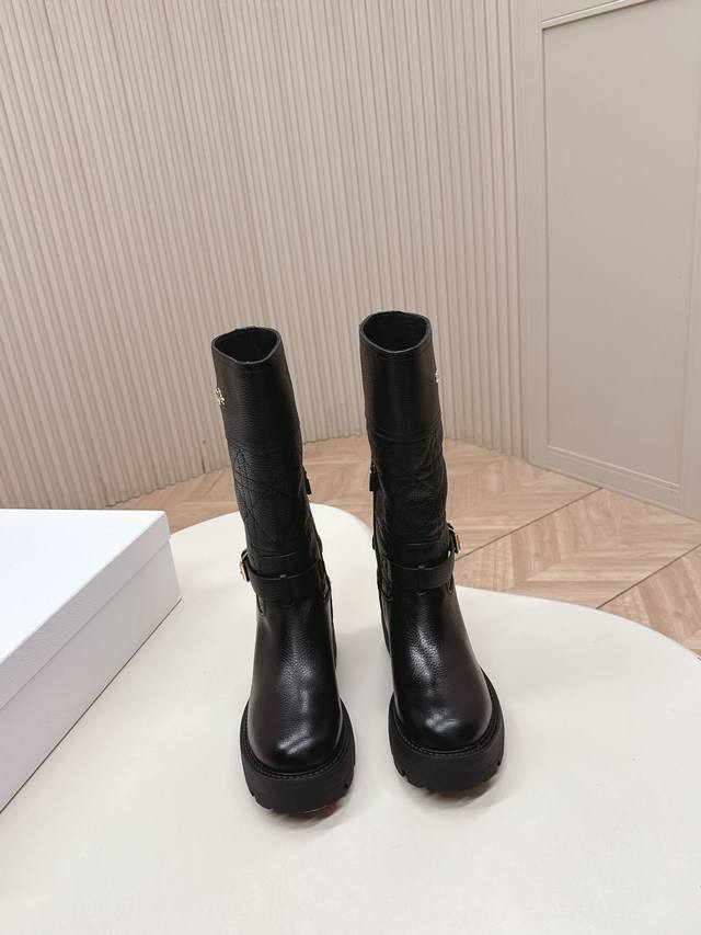 全皮面款 出 Dior 迪奥 25新款战靴 一脚蹬高筒马丁靴 工装靴 冬季时尚 全牛皮面 DDD