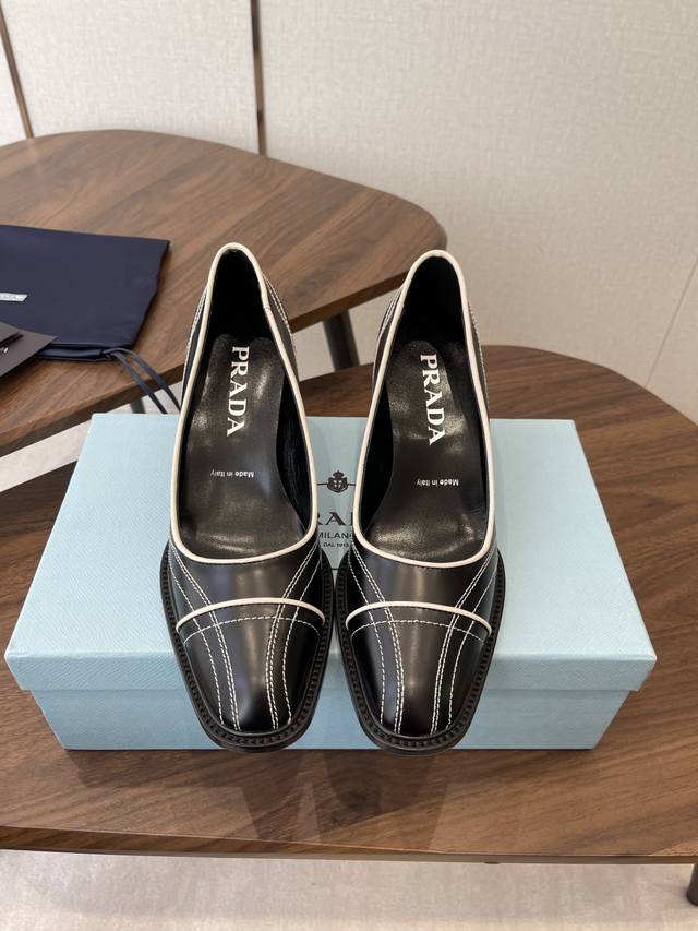 后空 单鞋Prada普拉达2026Vs早春走秀爆款时装单鞋系列 DDD Prada春夏T台走秀网红同款＂造梦不夜城＂，Prada能在重要场合上用得上了，小清新风