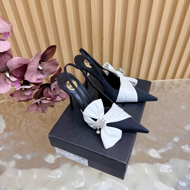 圣罗兰Saint Lauren* 26春夏新款Ss新Ysl Logo高跟鞋拖 DDD DDD Ysl走秀款高跟鞋 各种小裙子搭配起来 完全不挑脚型哦 Ysl L