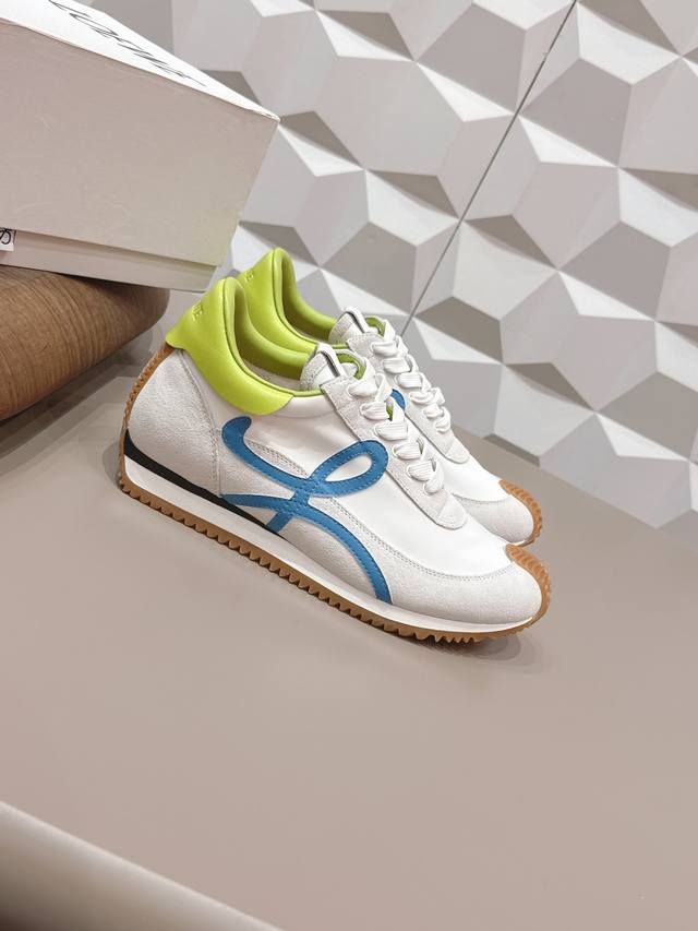 出厂: 情侣 独家顶级版本 长期做货 DDD Loewe罗意威德2026Vs四季经典情侣德训休闲系列 DDD 情侣拼色德训鞋 DDD 全网最快购入原版开发，穿几