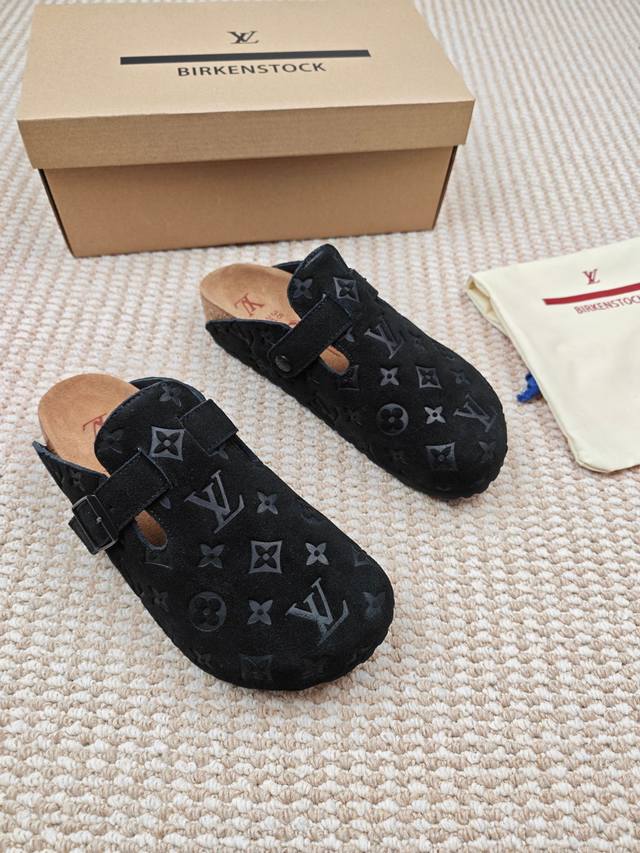 顶级版本最新Easy系列 勃肯 包头 厚底 毛拖鞋 凉鞋 DDD 原版购入开发 做货 本款 Easy 凉拖取材绒面牛皮革，以 Monogram 图案彰显潮流风范