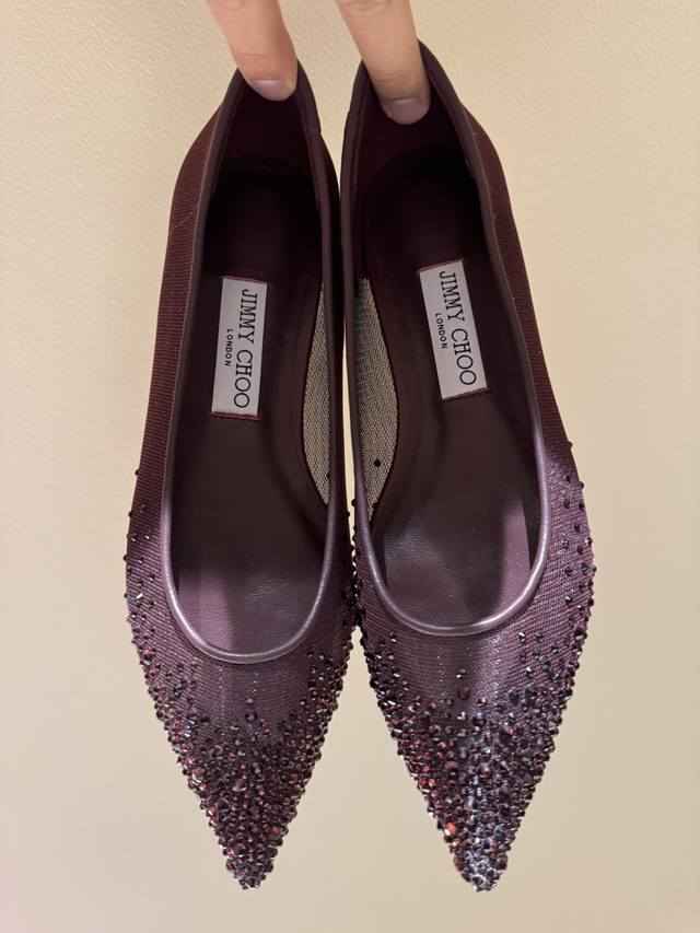 Jimmy Choo｜Jc经典水晶 DDD 网纱仙尖头高跟鞋 DDD 超级仙的一款啊！美得让人窒息 DDD 超闪昂贵施华洛世奇水晶钻 Bling Bling滴.