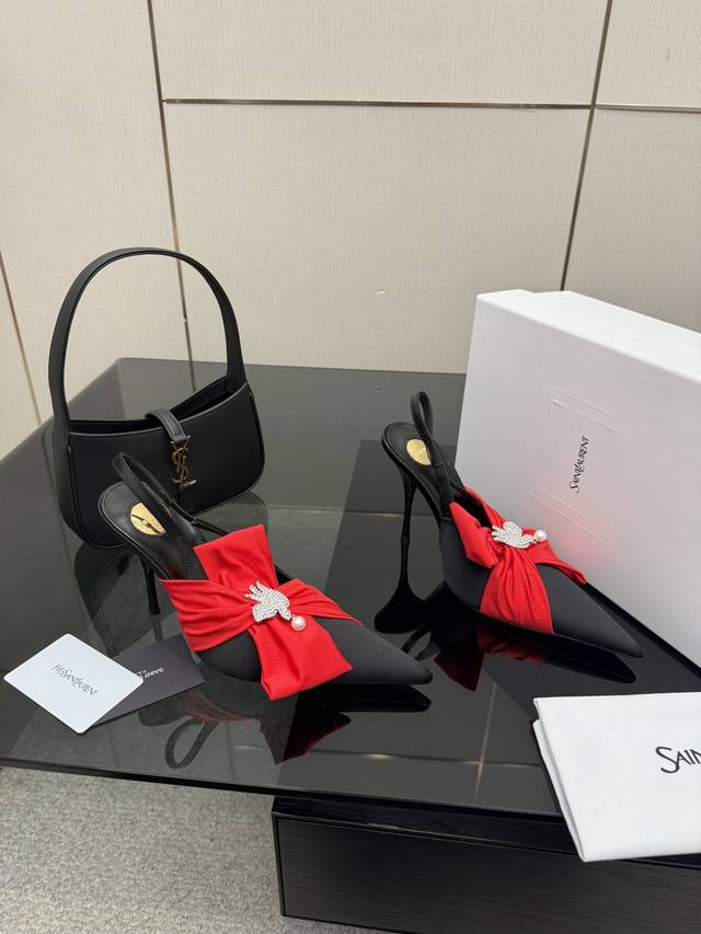 顶级版本 DDD Saint Laurent 圣罗兰蝴蝶结凉鞋尖头高跟鞋Ysl姐姐的美丽尤物高跟鞋 又是人间圣罗兰 Rose同款的高跟鞋化很好修饰脚型，奢华金属