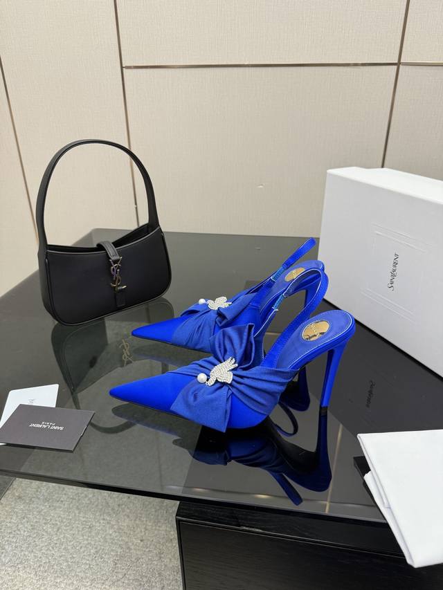 顶级版本 DDD Saint Laurent 圣罗兰蝴蝶结凉鞋尖头高跟鞋Ysl姐姐的美丽尤物高跟鞋 又是人间圣罗兰 Rose同款的高跟鞋化很好修饰脚型，奢华金属