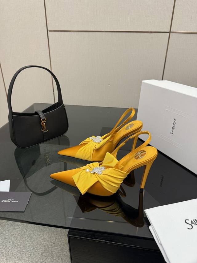 顶级版本 DDD Saint Laurent 圣罗兰蝴蝶结凉鞋尖头高跟鞋Ysl姐姐的美丽尤物高跟鞋 又是人间圣罗兰 Rose同款的高跟鞋化很好修饰脚型，奢华金属
