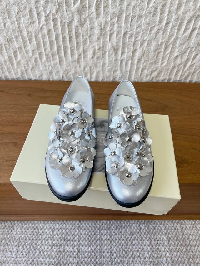 G519 Tokyo Bopper 小众潮牌 26Ss早春新款 花朵 小皮鞋 乐福鞋 DDD 真的的美死了！新款小众品牌，每一个颜色都很好看 DDD 经典的花朵