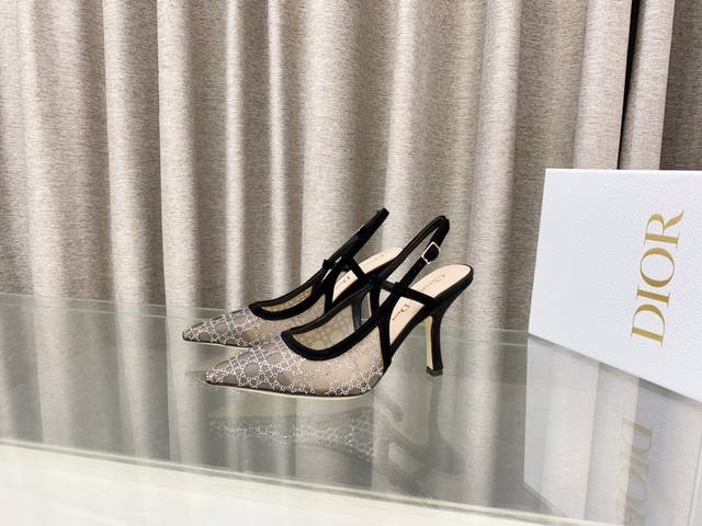 Dior 迪奥 2025春夏走秀新款凉拖鞋Bling...Bling...水晶鞋 Capture一字带高跟穆勒女鞋 明星同款水钻方头藤格纹图案猫跟拖鞋 市面顶级