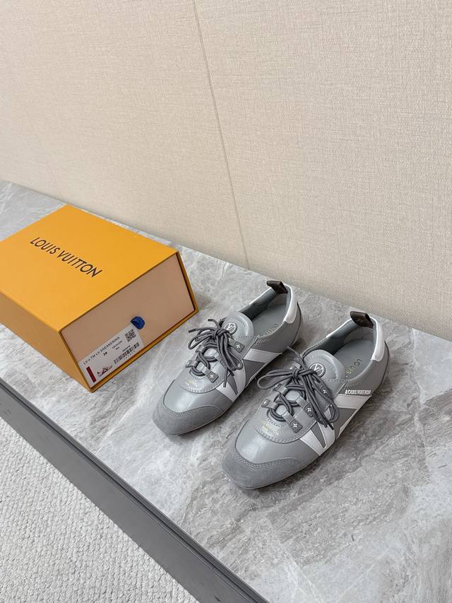 Louis Vuitton路易威登驴牌春夏Sneakerina系列 芭蕾运动鞋 德训鞋 平底鞋 原版三对购入开发完美复刻Sneakerina 芭蕾风运动鞋以丝滑