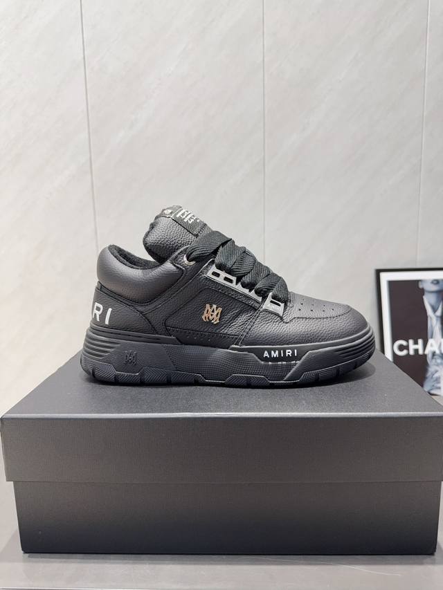 出厂:情侣 独家顶级版本 DDD A*Miri埃米尔2026Vs情侣面包休闲鞋系列 DDD 情侣面包休闲鞋 DDD 官网同步更新情侣款最新配色 注意区分细节 接