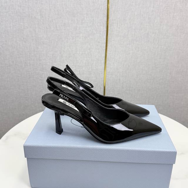 Prad*新款尖头高跟单鞋 经典百搭款 温柔知性风 舒适好穿 DDD 鞋面小牛皮 内里垫脚羊皮 跟高7Cm 意大利真皮大底 DDD 35-39 34 40 41