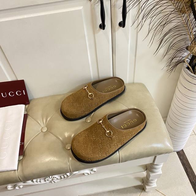 出厂价P ，古奇Gucci新款包头拖鞋，反绒牛皮面，羊皮里，橡胶底，36-42码 DDD