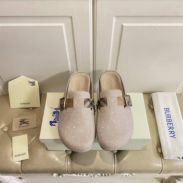 女码 ，男码 ，巴宝莉Burberry新款勃肯钻面拖，丝绸牛里，Tpu带标大底，35-45码 注:35，45码定做不退换 DDD