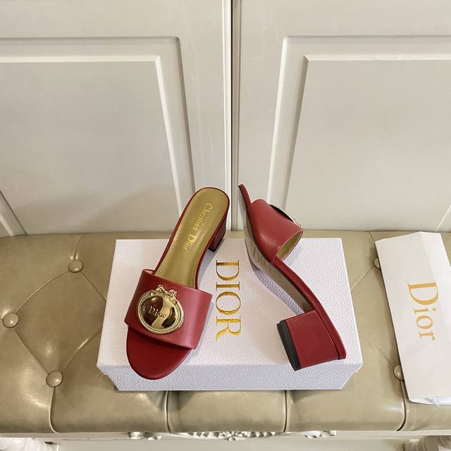 橡胶底 ，真皮底 ，迪奥Dior中跟拖鞋，跟高5.5Cm，牛皮面，羊皮里，35-42码 DDD