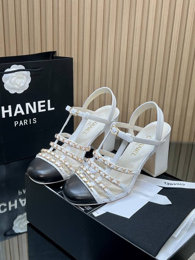 顶级品质 DDD 官网同步！2026 春夏走秀新款Chanel香奈儿 粗跟高跟链条凉鞋 罗马鞋 高跟鞋 DDD 香奶奶家一贯的优雅名媛气质 高级感十足！上脚非常