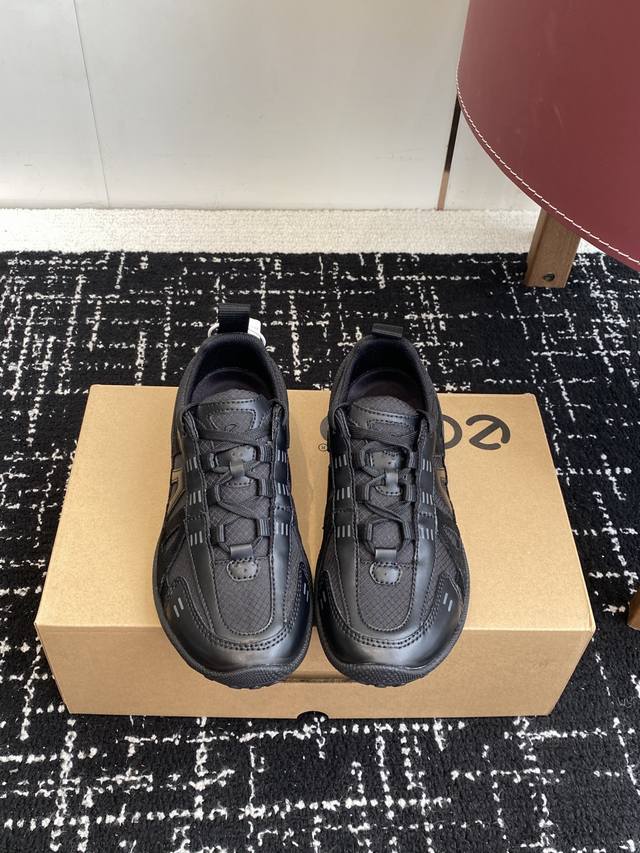 代购级 DDD Ecco 爱步 情侣款 运动鞋户外运动轻量休闲鞋! DDD 健步 Biom 鞋面采用优质牛皮与织物拼接 彰显个性与时尚 舒适内衬 加垫鞋领设计 代购级 DDD Ecco 爱步 情侣款 运动鞋户外运动轻量休闲鞋! DDD 健步 Biom 鞋面采用优质牛皮与织物拼接 彰显个性与时尚 舒适内衬 加垫鞋领设计