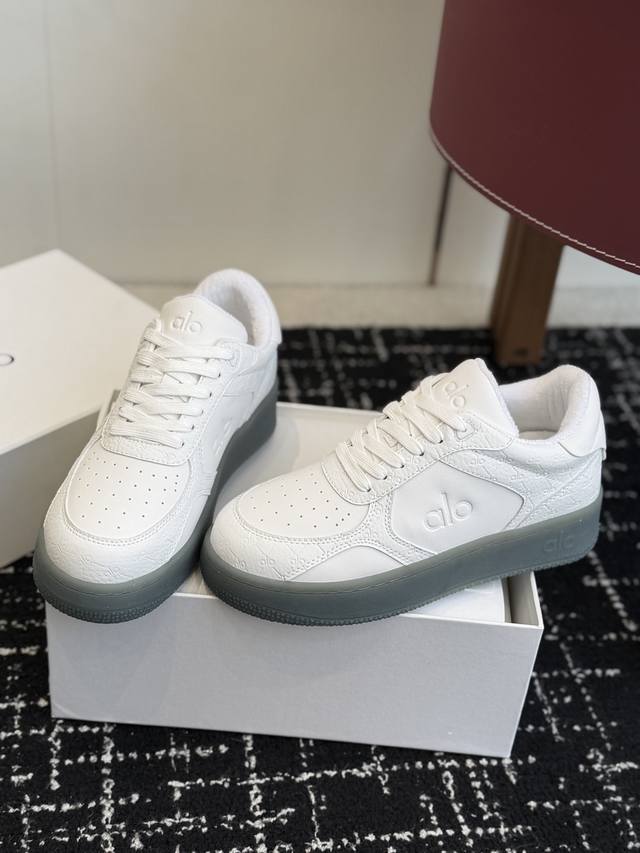 代购级 DDD Alo26S 春夏新款 厚底舒适 休闲 运动跑步瑜伽鞋 DDD Alo比耐克更懂女生！上脚超级百搭！而且超级舒适！是厚底款但是上脚一点都不沉重！