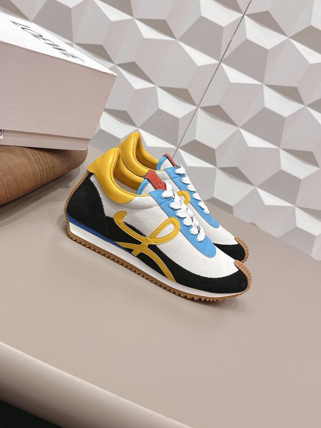 出厂: 情侣 独家顶级版本 长期做货 DDD Loewe罗意威德2026Vs四季经典情侣德训休闲系列 DDD 情侣拼色德训鞋 DDD 全网最快购入原版开发，穿几