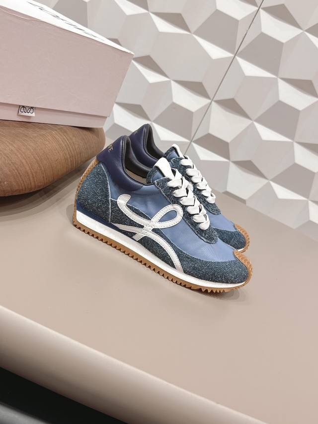 出厂: 情侣 独家顶级版本 长期做货 DDD Loewe罗意威德2026Vs四季经典情侣德训休闲系列 DDD 情侣拼色德训鞋 DDD 全网最快购入原版开发，穿几