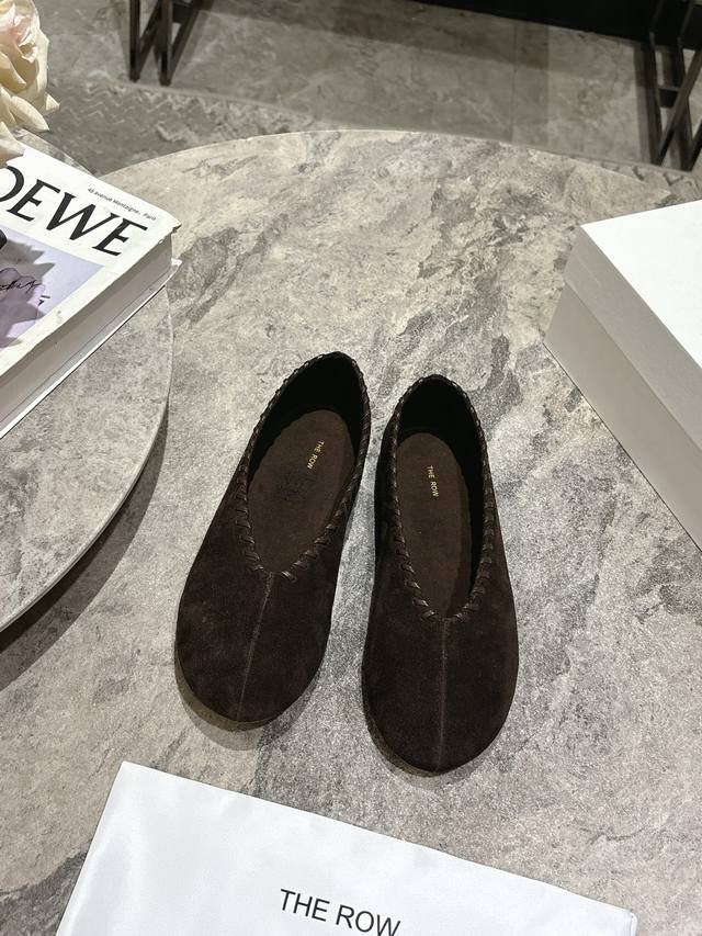 The Row 小众潮牌 25Ss春夏新款 芭蕾舞鞋 复古单鞋 一脚蹬懒人鞋 DDD 超级柔软舒适 波西米亚风奶奶鞋非它莫属 DDD 美丽需要立马分享 超级软糯