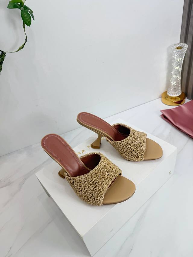 出厂 DDD & 阿米娜 简单款式,色彩鲜艳搭配,独家定制,绽放光彩夺目,高跟时髦,气质最佳者,顶尖品质。 DDD 面料 定制编织料 DDD 内里垫脚 羊皮 D 出厂 DDD & 阿米娜 简单款式,色彩鲜艳搭配,独家定制,绽放光彩夺目,高跟时髦,气质最佳者,顶尖品质。 DDD 面料 定制编织料 DDD 内里垫脚 羊皮 D