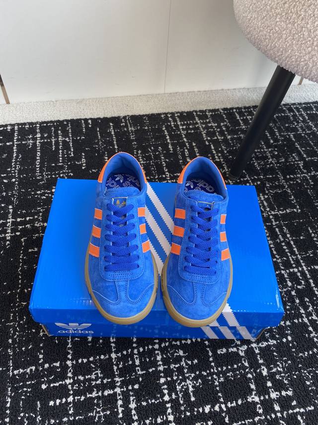代购级 DDD Adidas阿迪达斯Hamburg系列 三叶草 德训鞋 休闲 运动鞋 DDD 原版购入开发 做货 Adidas Hamburg 系列鞋款于198 代购级 DDD Adidas阿迪达斯Hamburg系列 三叶草 德训鞋 休闲 运动鞋 DDD 原版购入开发 做货 Adidas Hamburg 系列鞋款于198