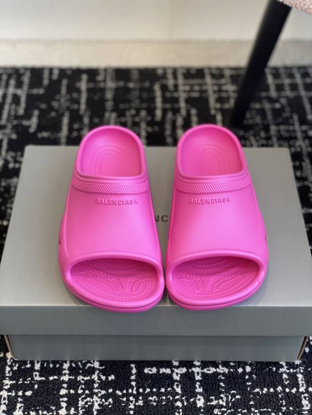 代购级 DDD Balenciage 巴黎世家 Pool Crocs 合作款厚底拖 DDD 原版1:1还原，单码单模，大小合适，舒适度满满，后跟和原版一致有码标