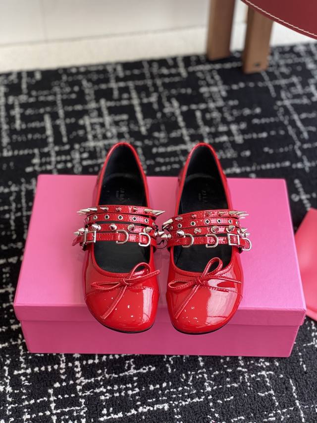 代购级 DDD Abra 2025 Aw 时髦芭蕾鞋 DDD 这双不要太绝了 太时髦了！ DDD 原版购入开发 不用多说的Top！ DDD 原版定制羊皮 羊皮内