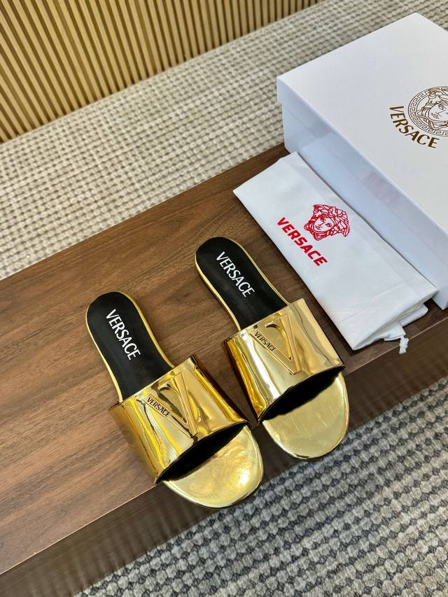 30范家新款上新 DDD 码数：35-43码 35.43定做不退换 DDD 像胶底 。皮底+40 DDD