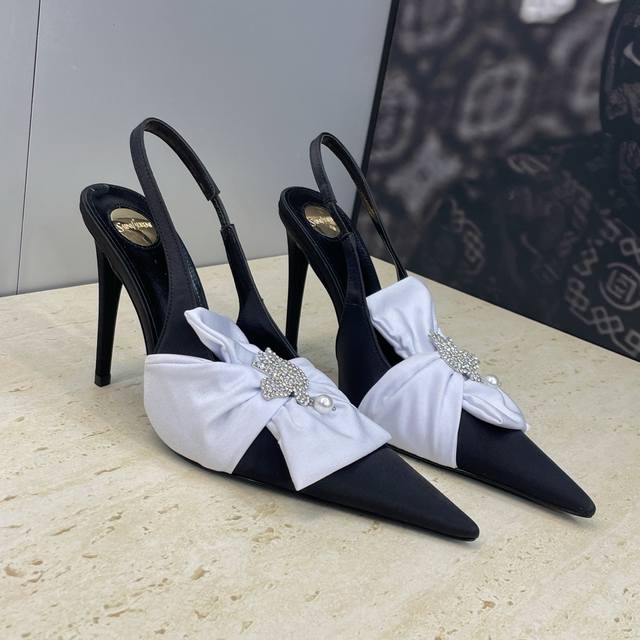 工厂P价P DDD Saint Laurent Paris 圣罗兰2026早春新款水钻珍珠蝴蝶结高跟女鞋 Ysl字母Logo明星同款尖头细跟后空凉鞋 DDD 材 工厂P价P DDD Saint Laurent Paris 圣罗兰2026早春新款水钻珍珠蝴蝶结高跟女鞋 Ysl字母Logo明星同款尖头细跟后空凉鞋 DDD 材