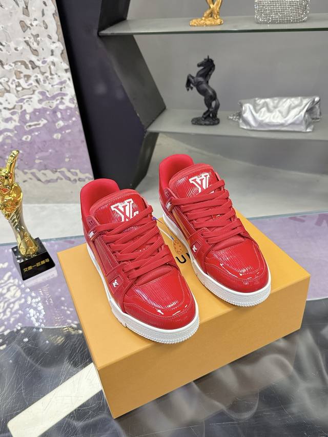 工厂P价P: DDD 2025最新颜色 出货 DDD Lv 路易威登L家 驴牌 Trainer系列 情侣款 休闲 运动鞋 滑板鞋 DDD 原版购入开发 做货 本 工厂P价P: DDD 2025最新颜色 出货 DDD Lv 路易威登L家 驴牌 Trainer系列 情侣款 休闲 运动鞋 滑板鞋 DDD 原版购入开发 做货 本