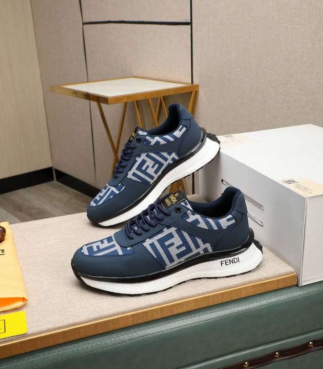 出厂价 Fendi 芬迪时尚休闲男鞋原版官网1:1开模，新款抢先登场不高调却又前卫，简约低调时髦，超百搭款式原版牛皮制作猪皮内里版型上脚舒适，对任何一个小地方如