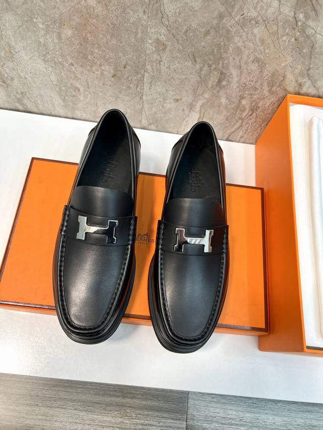原单品质 品牌：爱马仕hermès 标准码：男码:39.40.41.42.43.44 等级：官网同款 原单品质 材料：原版牛皮原版透气牛皮内里 原版大底 款式类