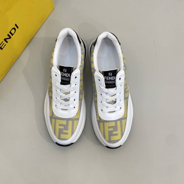 售 价: 商品商标：Fend* 芬迪* 低帮运动鞋 正码码数: 38-44 可订做45 商品材料：鞋面进口牛皮拼接透气布料，透气内里，原版大底。 编 号：021
