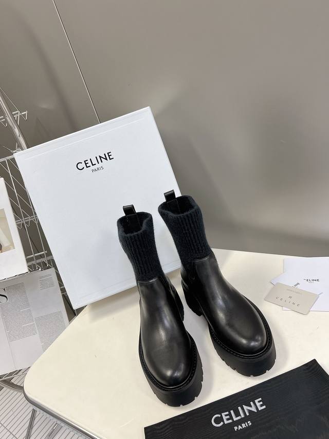 Celine专柜最新马丁靴、走秀款时尚博主同款 早秋力推单品！复古欧美风格 炸街必备单品 凯旋门logo点缀 非常高端有气质 四季可穿的短靴、鞋面：采用原版定制