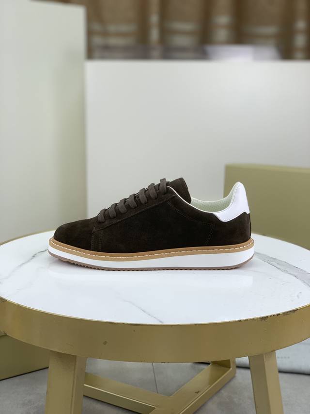 工厂价 Bc 新品 Brunello Cucinelli Bc春夏新款情侣款休闲鞋zg同步发售｜这款本季精美色彩的马裤呢胶底鞋以柔软鞋面材料和绒质感麂皮鞋后跟演