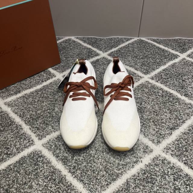 Lp 经典款慢跑鞋，男士飞织系带休闲鞋运动鞋，原版进口小牛皮，原版牛皮内里。户外休闲均可，配色年轻又有活力，搭配运动装或休闲西装都超赞！ Size：39-44
